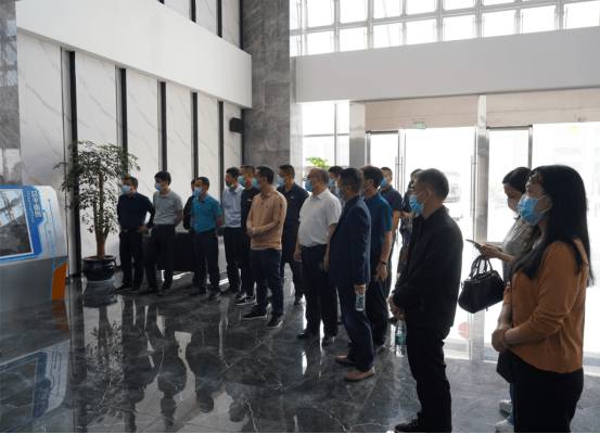 岳阳楼区人大代表团莅临我司参观考察
