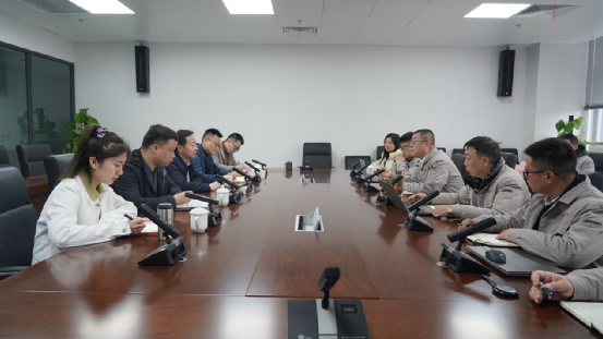 湖南城陵矶新港区党工委委员、综合保税区管委会副主任宋振权带队走访湖南鑫源链